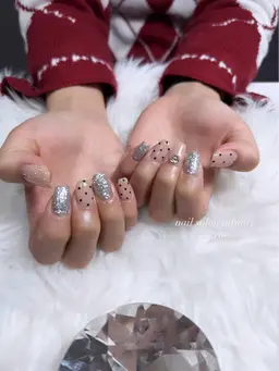 デザインネイル【アート両手4本まで】