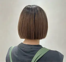 カットなし❣️👉ブロー+透明感ケアカラー+3stepトリートメント