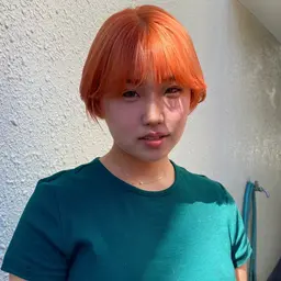 【カットブリーチメニュー】カット＋全体ケアブリーチ＋艶トリートメント