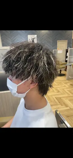 メンズハイライト＋パーマ