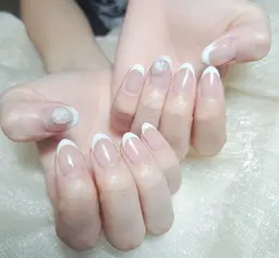 ハンド フレンチ💅 パーツ2個付き✨ オフ無しorフィルインオフ込み
