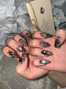 チップとスカルプジェル長さだし十本➕150分ジェルやり放題（オフ込み)(パーツ全部付け放題)