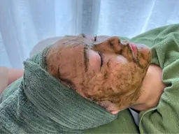 小顔、たるみ以外の全ての肌悩みには🌿‬肌改善トリートメント🌿‬(サンゴピーリング)    お肌を土台から整える