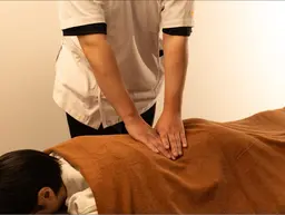 全身もみほぐし60分（ヘッド+ハンド+足裏付き）