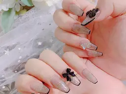 ✨チップ長さ出し/ストーン/パーツ/のせ放題※両手合わせて２本まで/持ち込みデザイン可【初回ソフトジェルオフ無料】