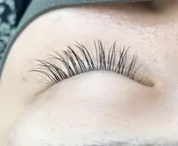 新規まつ毛エクステ80本(フラットラッシュ)