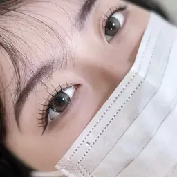 💫【ボリューム🆙フラットラッシュ160本】オフ無料・LED変更＋¥1,500ブラウン変更＋¥500