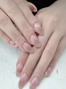 ⭐️ 【Hand】大人気のチークマグネットフレンチ、是非お試し下さい！