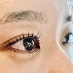 目元の撮影可能なモデル様の限定価格♡2月18日迄♡              平日限定♡上まつ毛パーマ