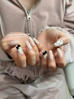 【ミニモご新規様クーポン☁️】ワンカラー・ラメグラデーション ¥5800 ケア込