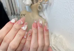 150分コース☆6本デザイン💕ニュアンスネイル💕持ち込みデザイン🉑 【初回ジェルオフ無料】口コミあり300円OFF