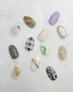 ミニモ限定！ワンカラーにニュアンスアート2本付き(ジェルオフありの方はこちらから)