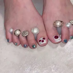 オフ🈚️ フットネイルやり放題