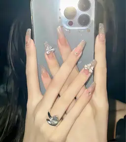 シンプルデザイン➕チップで長さ出し