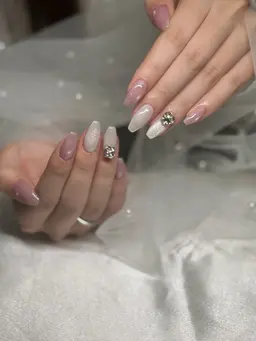 マグネットネイルorフラッシュネイル