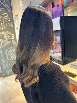 外国人スタイル⚜️〈グラデーションカラー＋3stepトリートメント〉