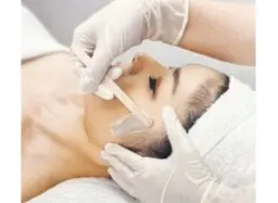 フェイスワックス脱毛(保湿パック付) ※眉デザインなし