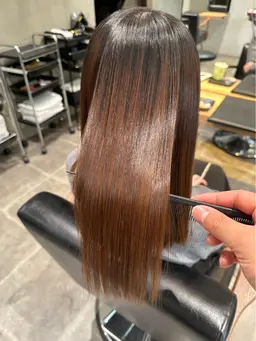 髪質改善カラー✨＋似合わせカット【Aujuaトリートメント付き】🩵