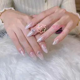 グラテーション＋ミラー🪞🪞小さいスート10個ブレレントです😍