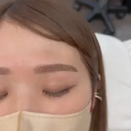 【‼️平日限定‼️】美眉アイブロウ眉毛デザインwax脱毛１回　¥5,500(メイク込み)