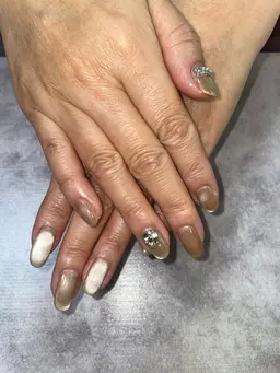 シンプルネイル💅10本長さだし他店オフあり