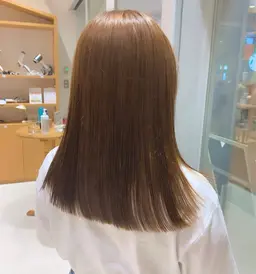 【平日限定🌟19時​〜​】艶々ストレートパーマ🫧