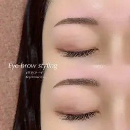 ⚪️眉wax / 骨格やお好みの形に合わせて🫧(Wax.メイク.カット)