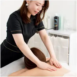 【リピート率90%以上】激疲れを癒しに変える!極上リラックスリンパマッサージ+炭酸ヘッドマッサージ/70分