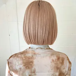 ⭐️12.1月限定クーポン🌟透明感夏カラー🌟【ケアブリーチ+イルミナカラー】 オージュアトリートメント🥣