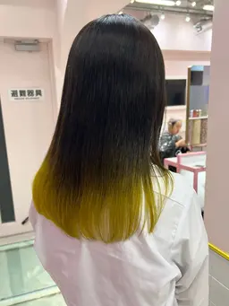 🧡グラデーションor裾カラー🧡ブリーチ➕カラー➕2stepトリートメント（ケアブリーチ＋3300円）