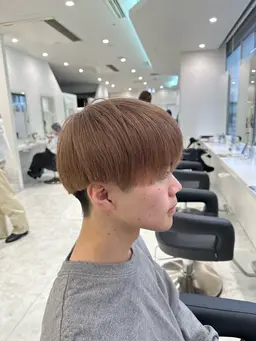 【㊗️卒業生限定クーポン㊗️】カット➕ケアブリーチダブルカラー➕炭酸泉➕オリジナルトリートメント❤️‍🔥