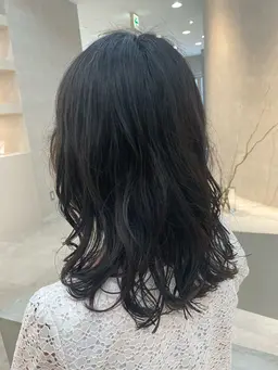 【モデル】カット＆パーマ 《3cm以上切らせて頂けるレディース様限定》・肩より下のスタイルの方はこちらから