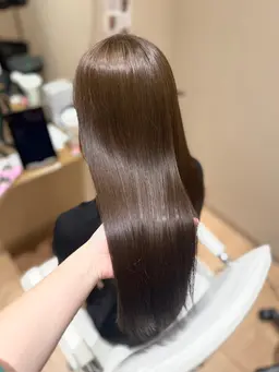 《 日にち限定クーポン‼️》 カラー+ クイックトリートメント