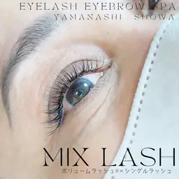 MIXラッシュ120本⭐️(シングルラッシュとボリュームラッシュを混ぜて装着いたします)