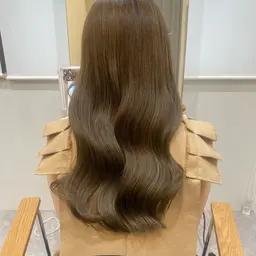 リタッチカラー（お白髪染めもOK）＋クイックトリートメント（2種類のtr）