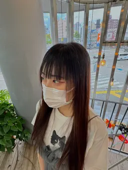 前髪縮毛矯正!「前髪のうねりをサッと解決✨」顔まわりだけの部分縮毛矯正です。自然な仕上がりで、朝のスタイリングもラクに♪