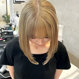 ⭐️🎀人気No.1🎀⭐️【カット】+【透明感艶ブリーチ】+【オンカラー】+【ナノケラチンTR】¥12,900