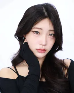 【1日1名様限定🖤】フルメイク+コテ巻きスタイリング🎀