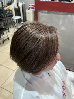 白髪をかっこよく染める👩🦳脱白髪ハイライトor白髪染め剥がし🌈