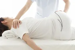 内臓骨盤矯正 (腸活/腰痛/猫背/そり腰/O脚)