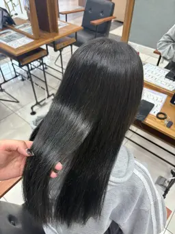 【湿気に勝てる🔥】🎀縮毛矯正コース🎀