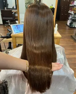 ✨縮毛矯正✨癖をしっかり伸ばして巻けるストレート🎀