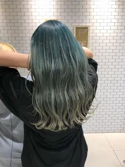 伸びても気にならないグラデーションカラー🌈