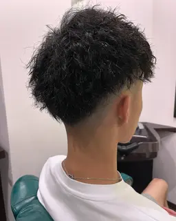 ツイストスパイラルパーマ、フェードカットでガンガン行こう❗️