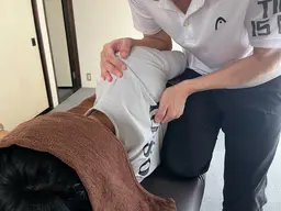 腰痛、肩こり、ストレートネック、姿勢改善、自律神経の乱れの方にオススメ☆もみほぐし＋ストレッチ60分¥4200