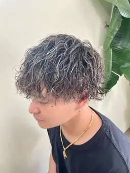 【12月限定】メンズパーマ🦱スパイラルorツイストスパイラル¥12000