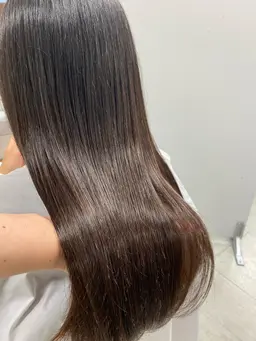 透明感抜群💫アディクシーカラー