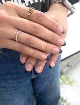 フレンチネイル（ベースカラークリア）　オフあり・オフなし　3/5 11:30​〜​14:30