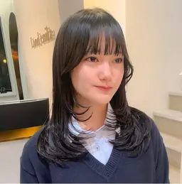 ‼️朝の時短に‼️前髪縮毛矯正➕韓国カット➕トリートメント💫自然に流れる前髪にします💫