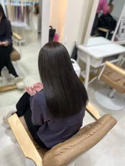 《オススメ♦️》ケアーカラー＋トリートメント🤩